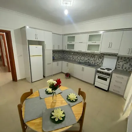 T. Bello Apartament Saranda